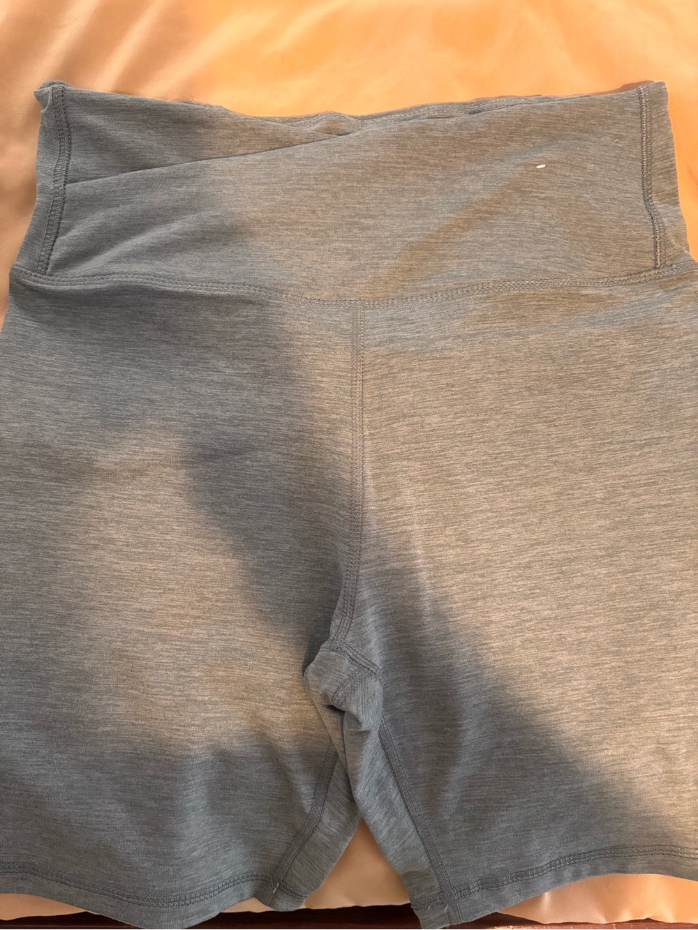 Outdoor Voices bike shorts - Picture 3 of 3